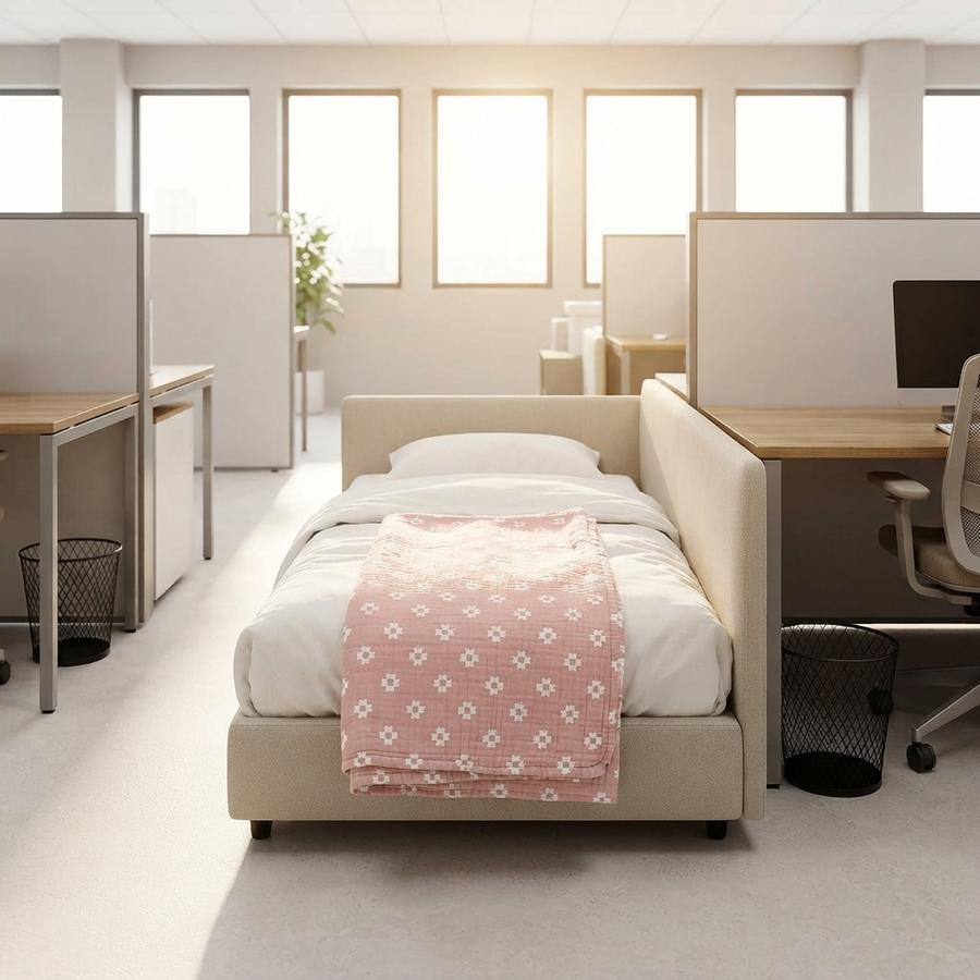 SHSYCER 2-Layer Muslin Cotton Blanket, Twin in a room setting